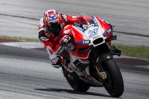 Casey Stoner: “Tôi sẽ không đua thay Petrucci”