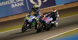 Rossi: “Tôi đã chờ đợi Lorenzo xin lỗi mình”