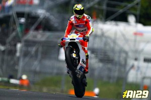 Grand Prix Ý 2016 – Iannone nhanh nhất ngày đầu tiên