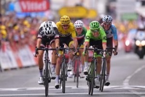 Tour de France-chặng 9-Rigoberto Uran chiến thắng, Chris Froome cắt đuôi đối thủ