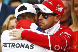 Sebastian Vettel-Hamilton xứng đáng vô địch