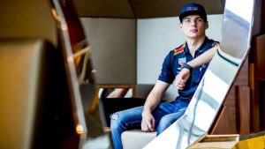 Max Verstappen-Redbull đã thu hẹp khoảng cách với Mercedes và có thể đấu sòng phẳng với Ferrari