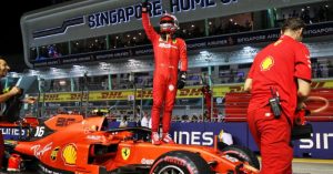 Charles Leclerc mất lái hai lần ở vòng pole lap GP Singapore