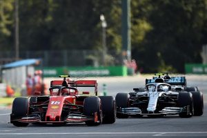 Toto Wolff-Bottas cần cản thiện điểm yếu chạy sau xe khác