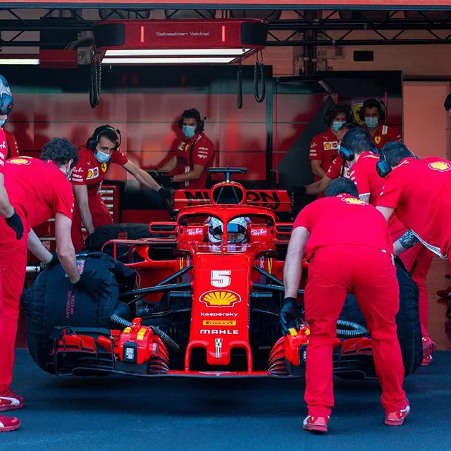 Ferrari-thời gian vào pit sẽ không bị chậm lại bởi các quy định phòng covid-19