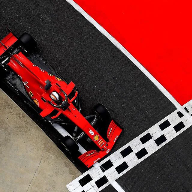(Silverstone 2020) Ferrari sợ Sebastian Vettel ngăn cản Charles Leclerc nên đã bắt anh vào pit