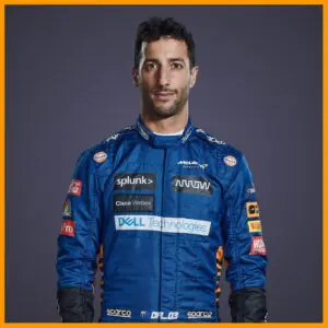 F1 2021 chặng 14 đua chính: Lewis Hamilton thoát chết, Daniel Ricciardo giành chiến thắng