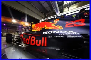 Red Bull mua công nghệ Honda để tự sản xuất động cơ từ năm 2022