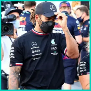Lewis Hamilton đứng về phía Pirelli trong trận chiến lốp xe với Max Verstappen