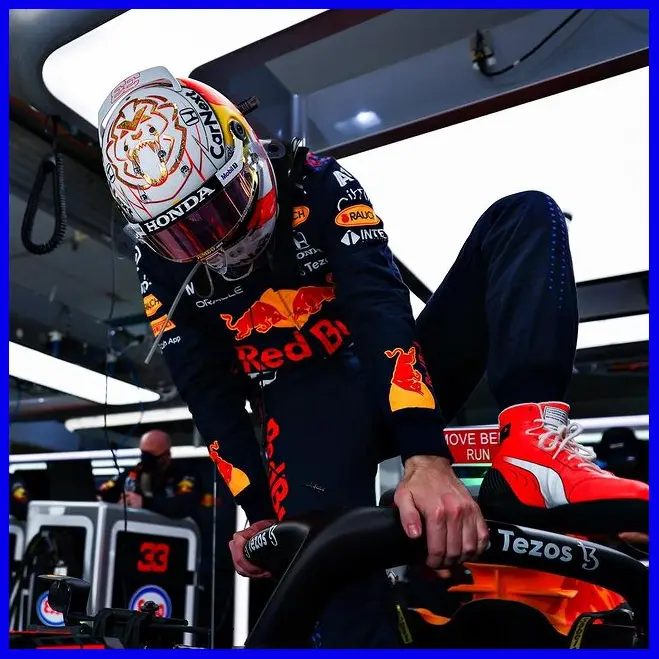 Max Verstappen ở chặng đua GP Qatar 2021