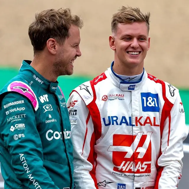 Sebastian Vettel và Mick Schumacher