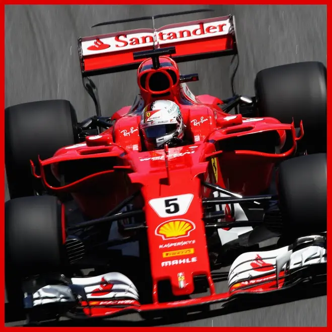 Logo Santader từng có mặt trên chiếc xe Ferrari từ năm 2010-2017