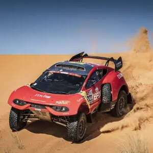 Dakar 2022 chặng 6, Al Attiyah tái lập khoảng cách lớn, Sebastian Loeb mất ngôi nhì bảng
