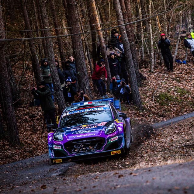 Rally Monte Carlo 2022 ngày 2, Sebastian Loeb vượt lên dẫn đầu bằng 4 fastest lap liên tiếp