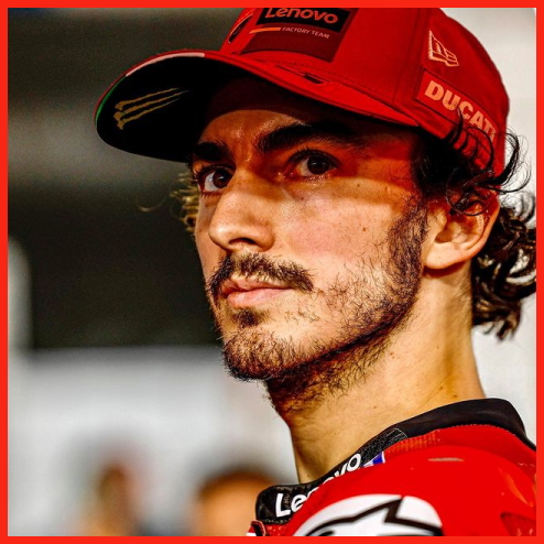 Francesco Bagnaia đua cho đội Ducati Corse