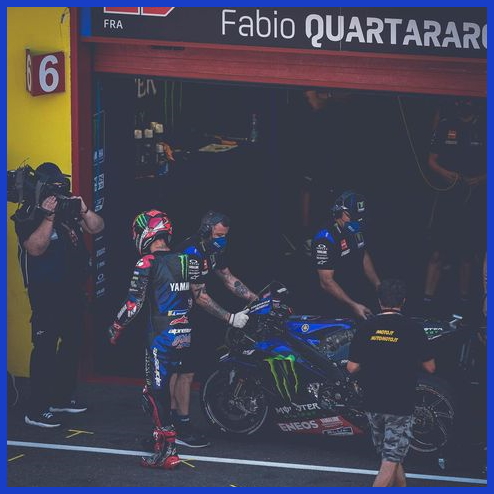 Fabio Quartararo thất vọng với kết quả ngày đua đầu tiên của chặng đua MotoGP Italia 2022
