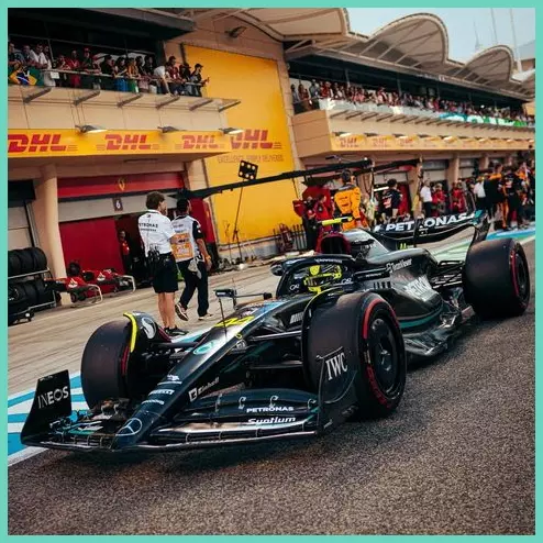 Lewis Hamilton xếp thứ 5 ở cuộc đua chính GP Bahrain 2023