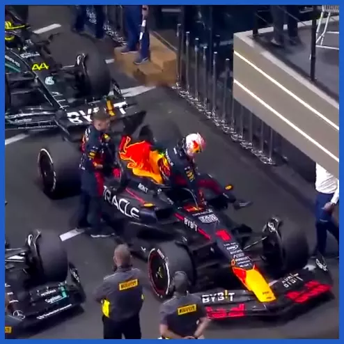 Verstappen về nhì GP Ả Rập Saudi 2023 mà không vui, không đậu xe chung với Perez