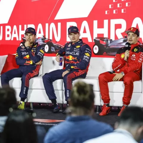 Sergio Perez, Max Verstappen và Charles Leclerc ở GP Bahrain 2023