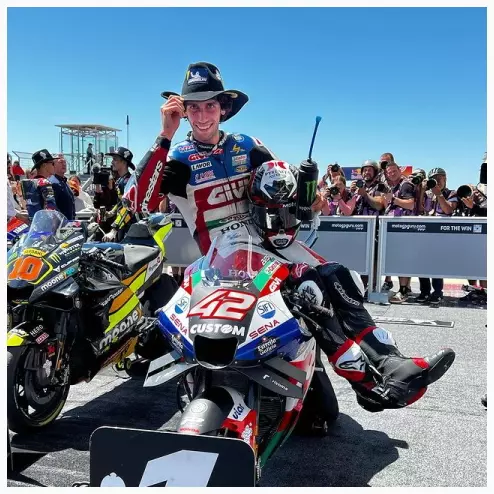 Alex Rins chiến thắng chặng đua MotoGP Americas 2023 bằng xe Honda RC213V