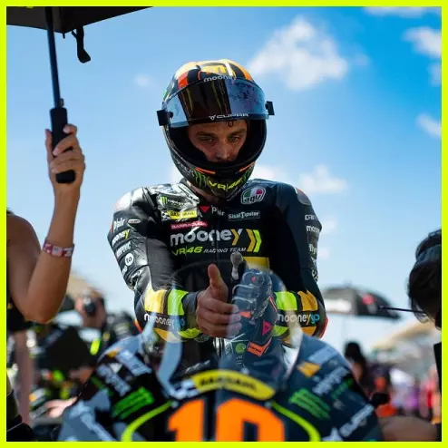 Mũ bảo hiểm AGV của Luca Marini lên podium MotoGP Americas 2023 – Thethaotocdo