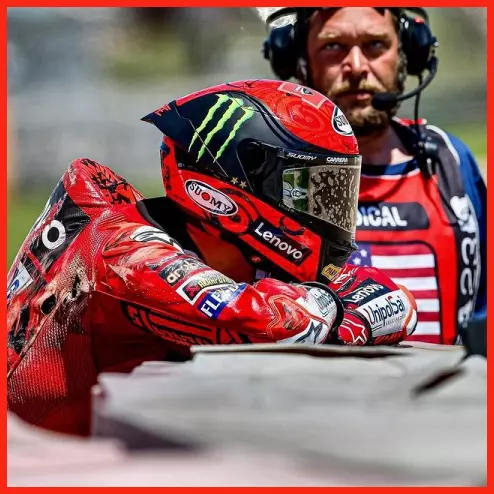 Mũ bảo hiểm Suomy của Francesco Bagnaia ở chặng đua MotoGP Americas 2023