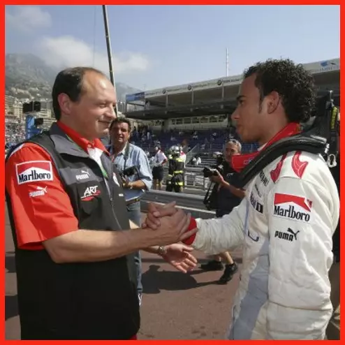 Ảnh: Frederic Vassuer từng là sếp của Lewis Hamilton ở mùa giải GP2 năm 2006