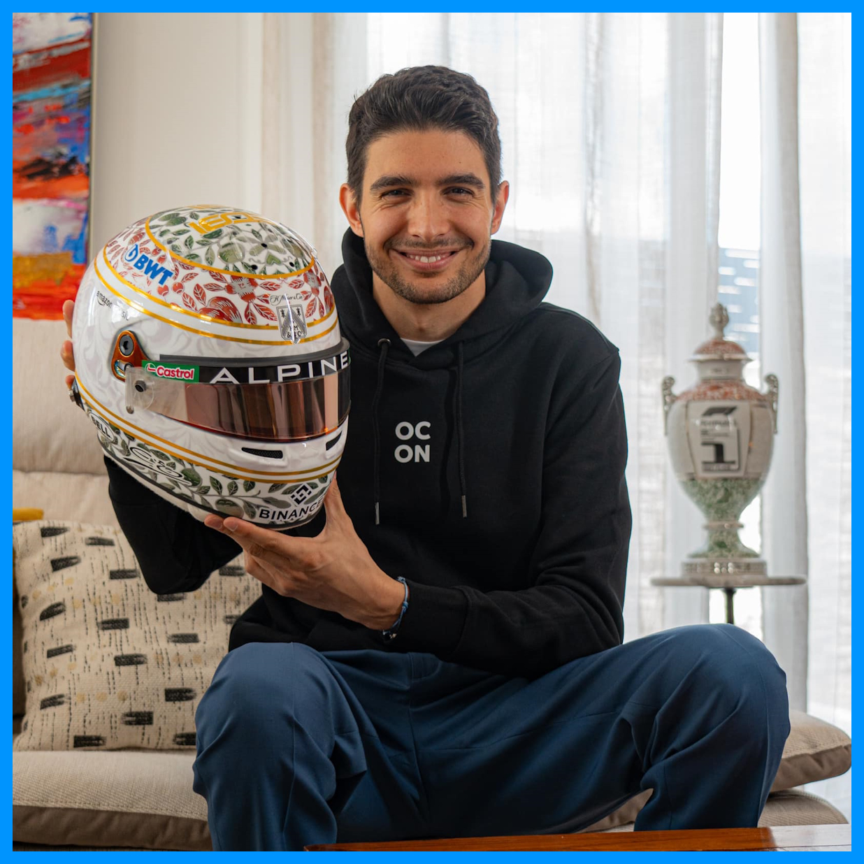 Mũ bảo hiểm Bell kỷ niệm chiến thắng GP Hungary của Esteban Ocon