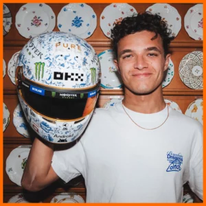 Ảnh: Lando Norris giới thiệu chiếc mũ bảo hiểm GP Hungary 2024