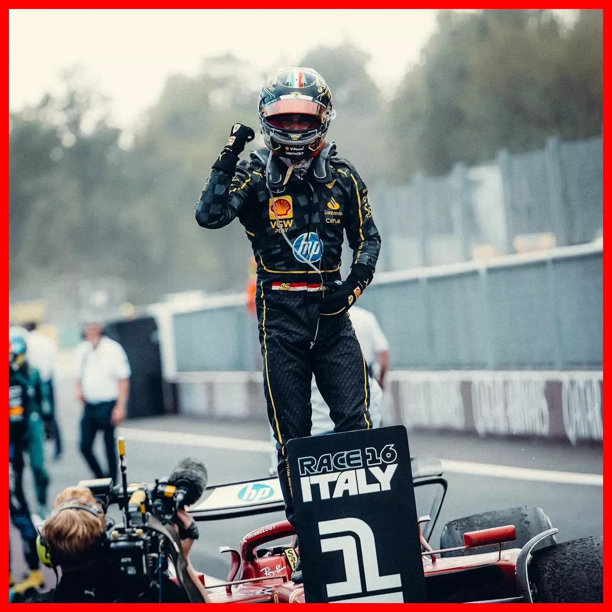 Ảnh: Charles Leclerc về nhất cuộc đua chính GP Italia 2024