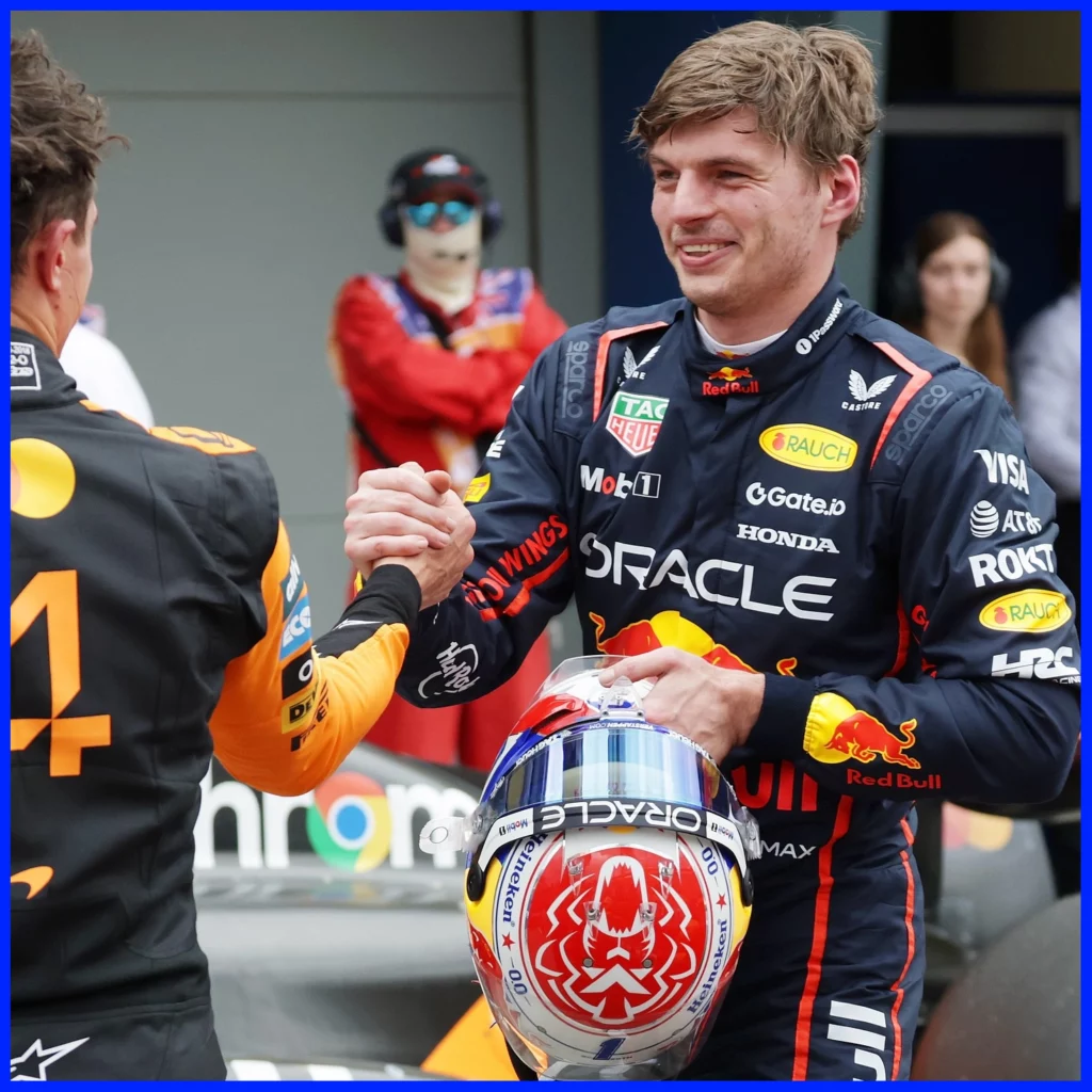 Max Verstappen sau khi về nhì cuộc đua chính, chúc mừng Lando Norris