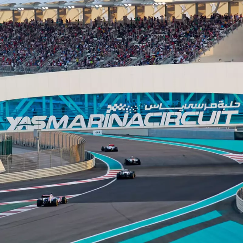 Trường đua Yas Marina, nơi đăng cai chặng đua xe F1 GP Abu Dhabi